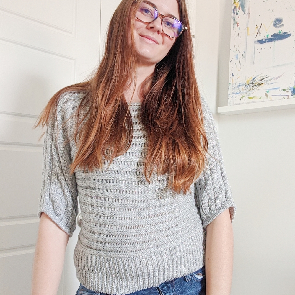 $$$ F.A.N.G Knitted silver ribbed sparkly blouse - Picture 5 of 7